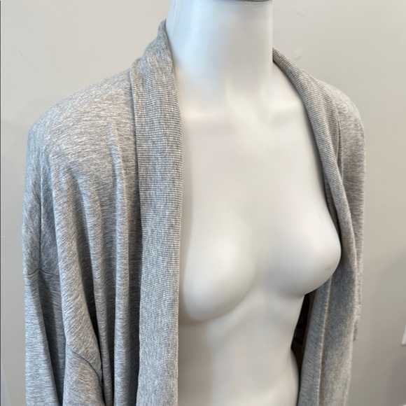 Love by GAP Medium / Large Light Gray Cardigan Sweater Soft Knit Open Front - Picture 2 of 7
